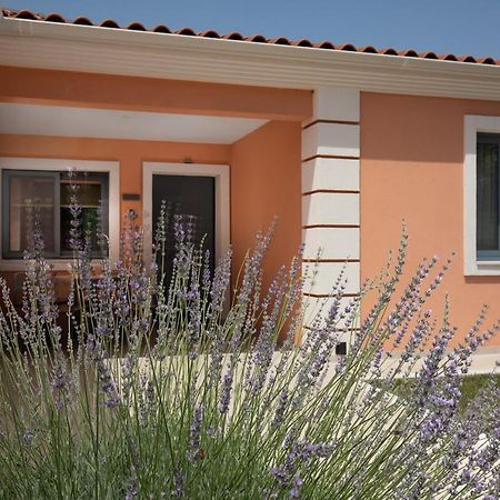Perithia Suites Exteriér fotografie