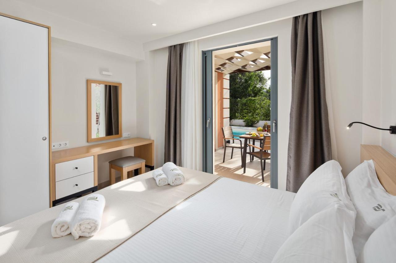 Perithia Suites Exteriér fotografie