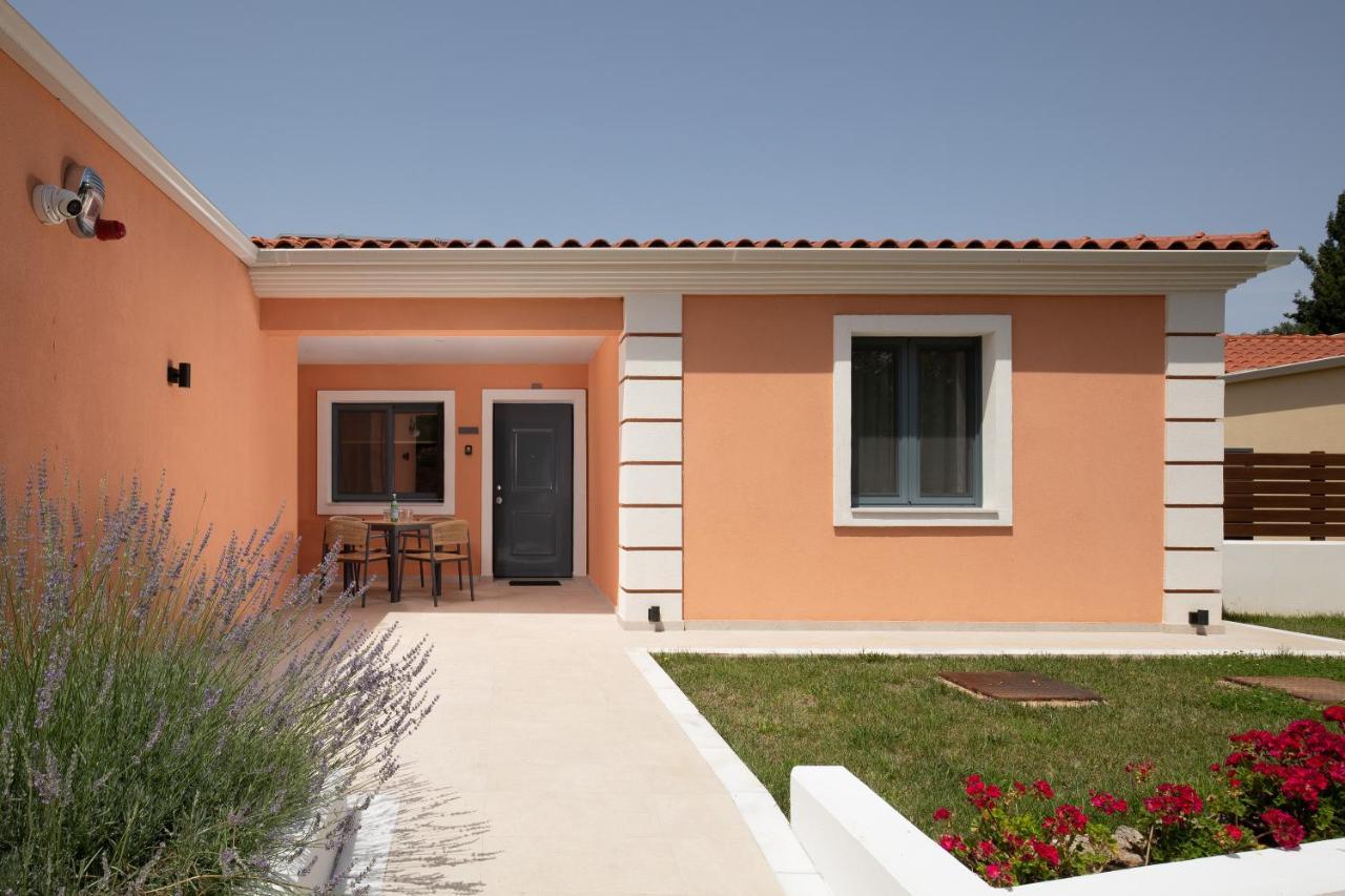Perithia Suites Exteriér fotografie