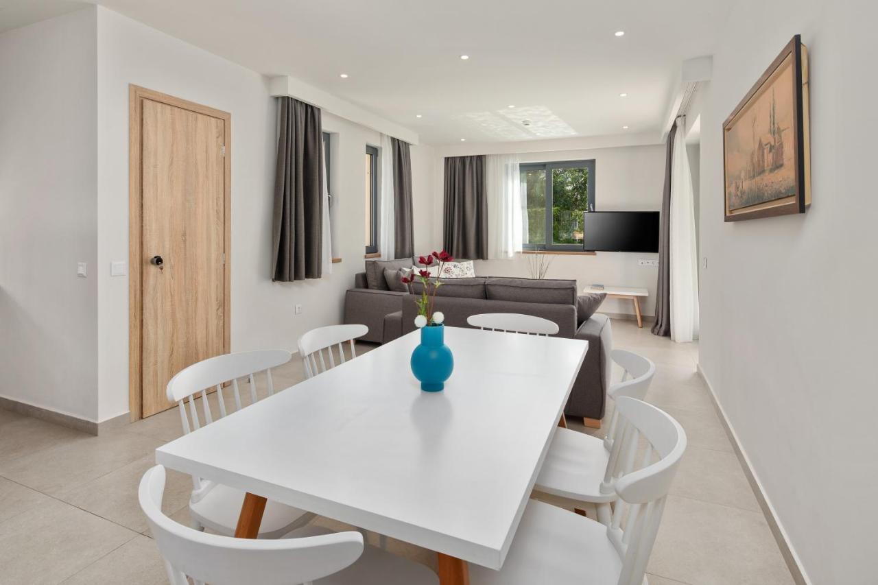 Perithia Suites Exteriér fotografie